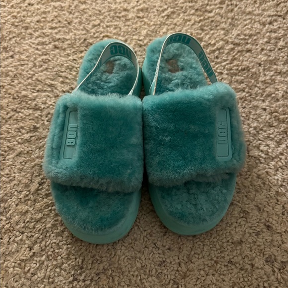 Ugg platform slide slippers - Picture 3 of 5